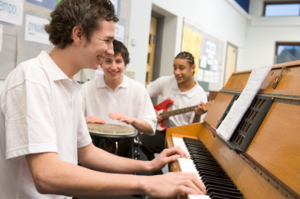 Kidsplaying,boypiano.jpg - large